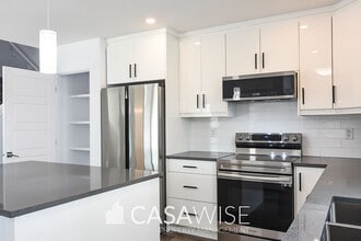 6548-6175 175 Ave NW in Edmonton, AB - Building Photo - Building Photo