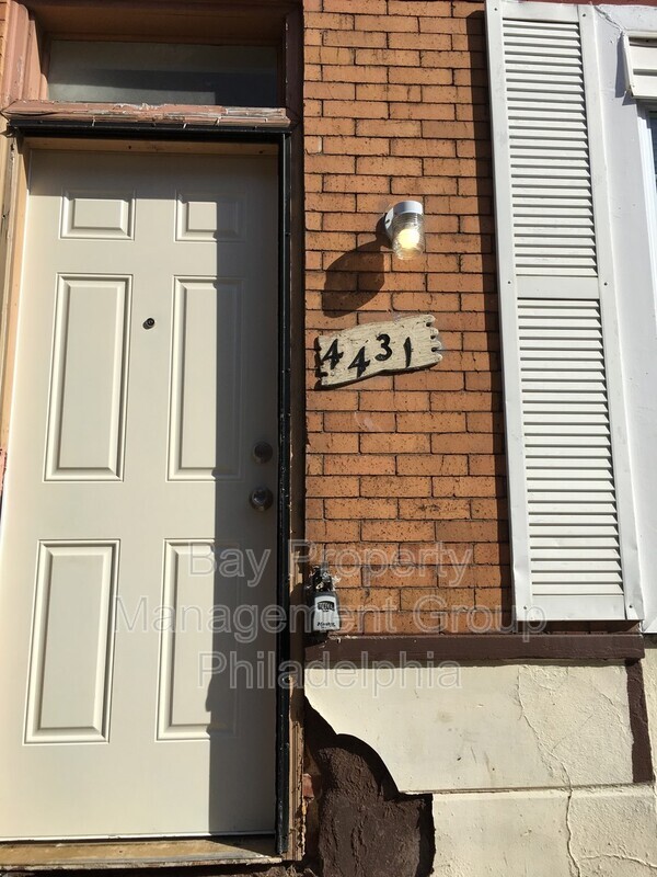 4431 N Gratz St in Philadelphia, PA - Building Photo - Building Photo