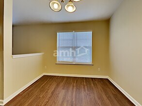 634 Mable Dr in La Vergne, TN - Building Photo - Building Photo