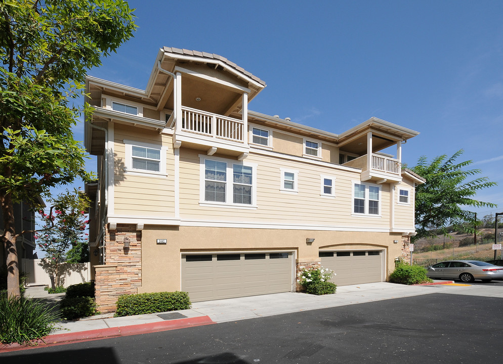 University Heights in Fullerton, CA - Building Photo