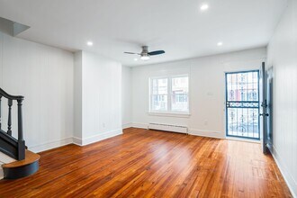 6018 Irving St in Philadelphia, PA - Building Photo - Building Photo