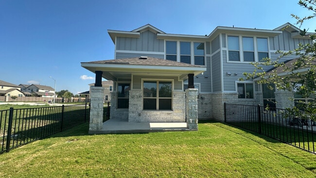 Room in Townhome on Cowbird Path in Pflugerville, TX - Building Photo - Building Photo