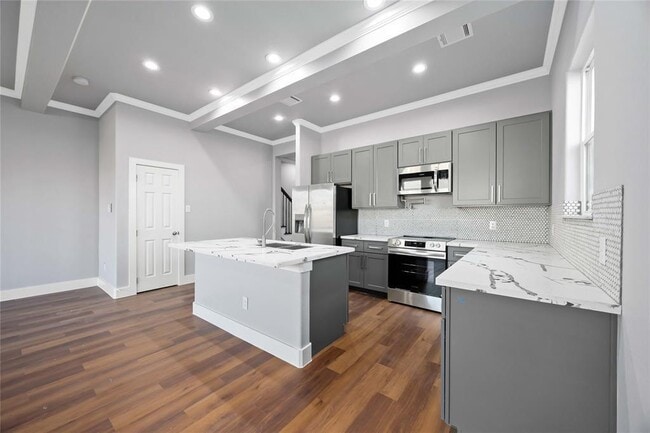6710 Letcher St in Houston, TX - Building Photo - Building Photo