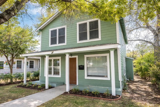 342 Vine St, Unit 342 Vine B in San Antonio, TX - Foto de edificio - Building Photo