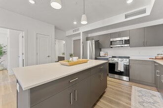 Ascesa Court in Saint George, UT - Foto de edificio - Building Photo