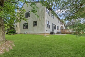 100 Greensward Ln in Cherry Hill Township, NJ - Building Photo - Building Photo