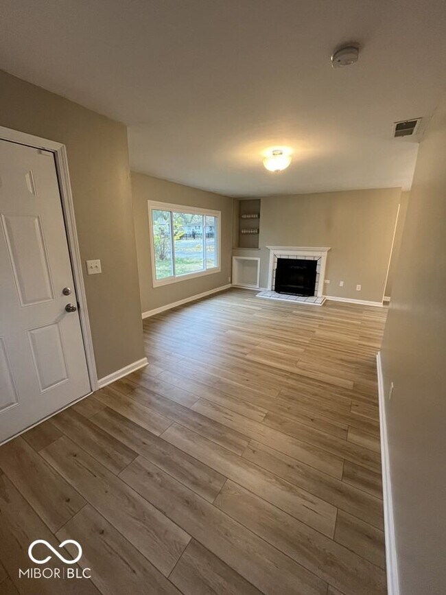 1602 S Grant Ave in Indianapolis, IN - Building Photo - Building Photo