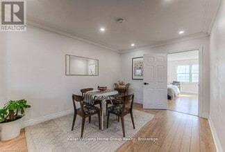 1085 Queen's Blvd in Kitchener, ON - Building Photo - Building Photo