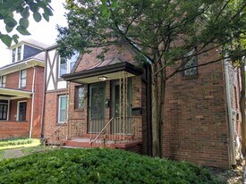 920 S Braddock Ave, Unit 920 S Braddock ave in Pittsburgh, PA - Building Photo