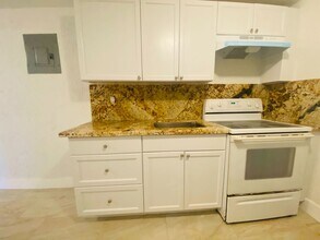 2230 NW 51st Terrace in Miami, FL - Building Photo - Building Photo