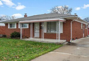 2754 Northampton Dr in Troy, MI - Building Photo
