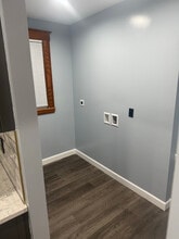 300 Burritt St in New Britain, CT - Building Photo - Building Photo