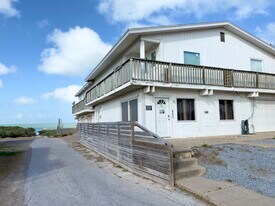 47975 Michigan Ave, Unit Heron in Port Isabel, TX - Building Photo