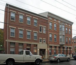 1302 E Walnut St in Cincinnati, OH - Building Photo - Building Photo