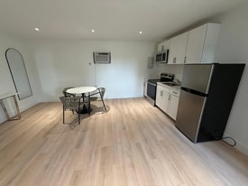 4105 Poinsett St, Unit 1 in North Myrtle Beach, SC - Building Photo