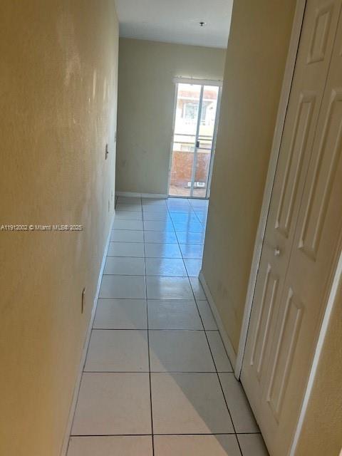 37 W 11th St, Unit 202 in Hialeah, FL - Building Photo - Building Photo