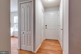 3318 Hibiscus Ct in Ellicott City, MD - Building Photo - Building Photo