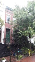 503 4th St SE, Unit B in Washington, DC - Building Photo