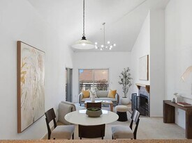 952 S 11th St in San Jose, CA - Building Photo