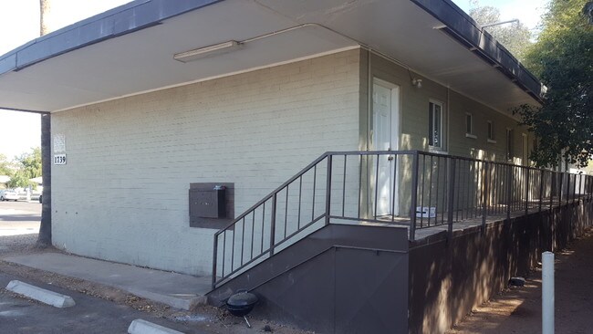 1739 E Cheery Lynn Rd-Unit -D in Phoenix, AZ - Building Photo - Building Photo