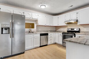 107 Rystan Pl in Morgantown, WV - Building Photo