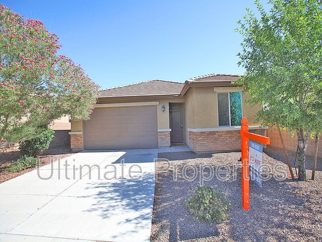 18450 W Louise Dr in Surprise, AZ - Building Photo - Building Photo