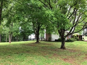 485 Rocky Top Rd in Lenoir City, TN - Building Photo - Building Photo