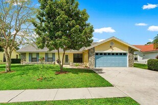 14616 Autumn Ave in Wellington, FL - Building Photo