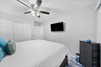 334 W Central Ave, Unit ID1285033P in Lombard, IL - Foto de edificio - Building Photo