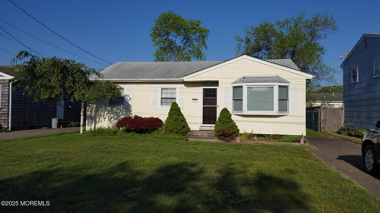 113 Cornell Ave in Point Pleasant Beach, NJ - Building Photo