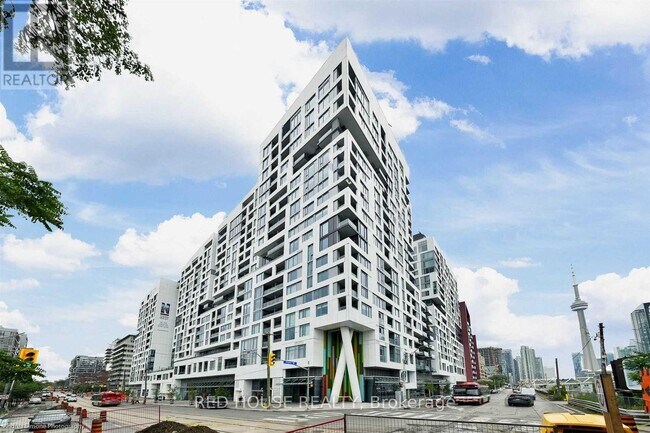 property at 576-16576 Front St W