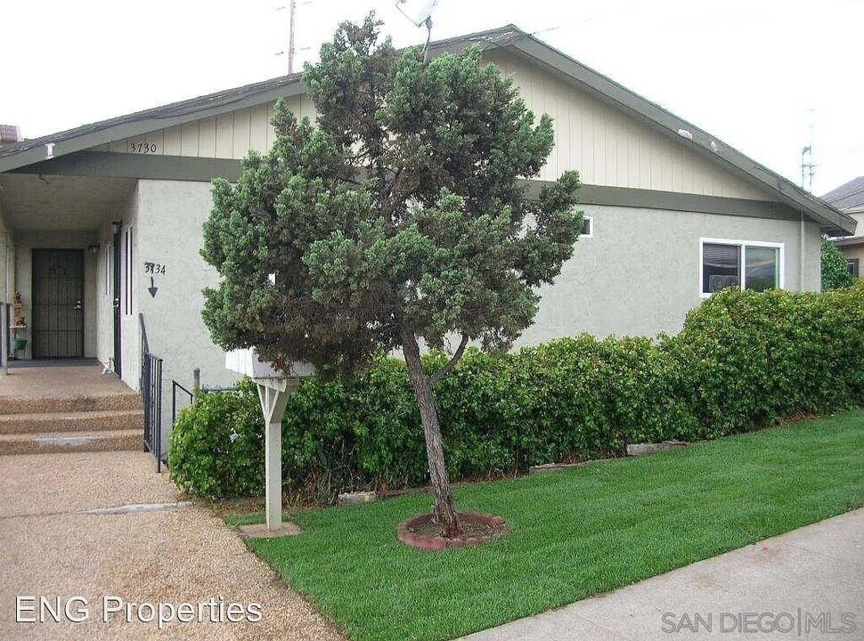 3732 Swift Ave in San Diego, CA - Building Photo