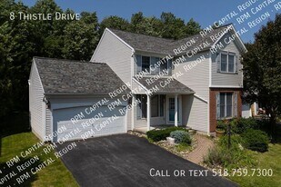 8 Thistle Dr in Ballston Spa, NY - Building Photo