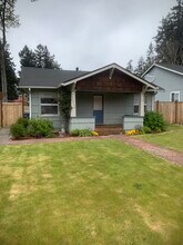 12912 Naomilawn Dr SW in Tacoma, WA - Building Photo - Building Photo