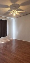732 Hidden Oaks Dr in Elgin, TX - Building Photo - Building Photo
