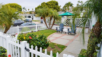 117 Avenida Cadiz in San Clemente, CA - Foto de edificio - Building Photo