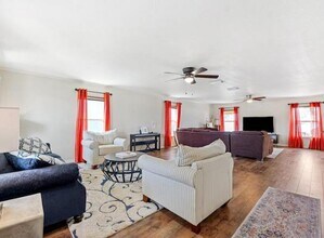 12925 Keefer Ct in Spring Hill, FL - Foto de edificio - Building Photo