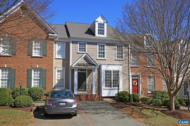 property at 9033 W End Cir