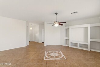 8938 W Grovers Ave in Peoria, AZ - Building Photo - Building Photo