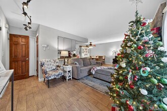 74 Homestead Village Dr in Warwick, NY - Building Photo - Building Photo