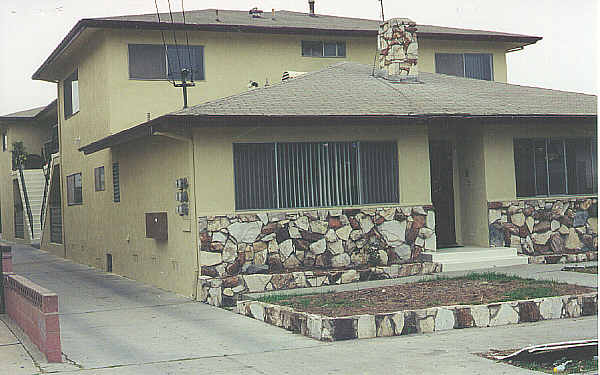 4073 W 142nd in Hawthorne, CA - Building Photo - Building Photo