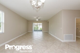 14279 Blue Dasher Dr in Riverview, FL - Building Photo - Building Photo