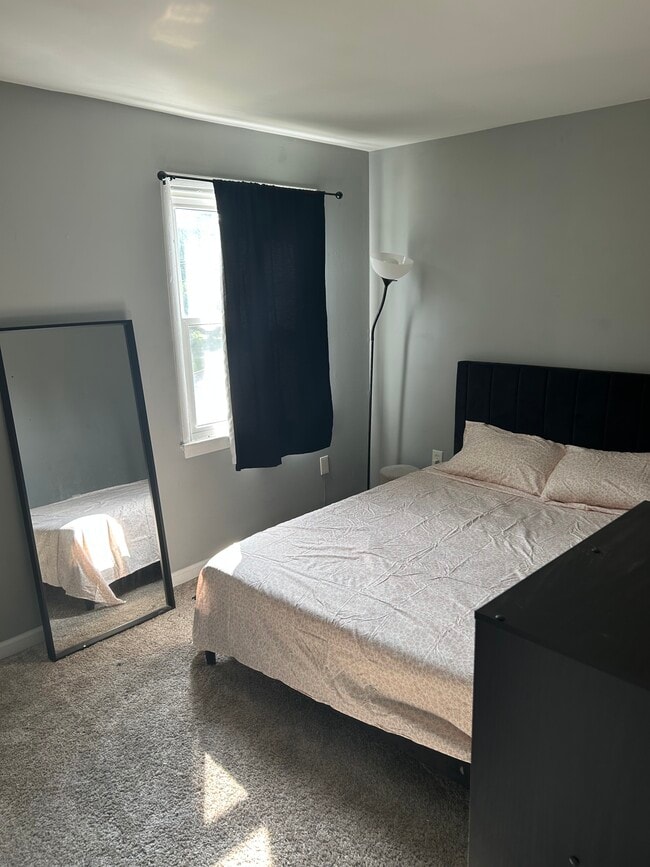 property at 5711 Rollins Ln