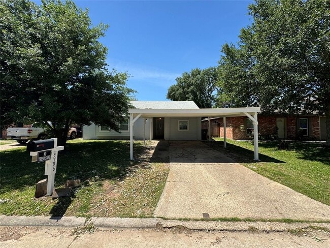 property at 4906 Caranchua Reef Dr