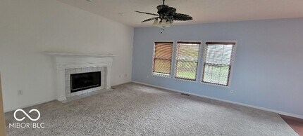 12481 Spire View Dr in Fishers, IN - Building Photo - Building Photo