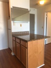 6 Commodore Dr in Emeryville, CA - Building Photo - Building Photo