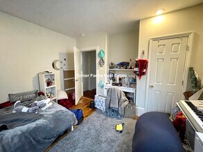 53 Lawn St, Unit 1 in Boston, MA - Building Photo - Building Photo