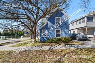 1233 North Ave NE in Grand Rapids, MI - Building Photo - Building Photo