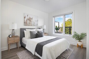 Ledbury Park in Toronto, ON - Building Photo