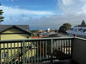RM724S in Monterey, CA - Building Photo